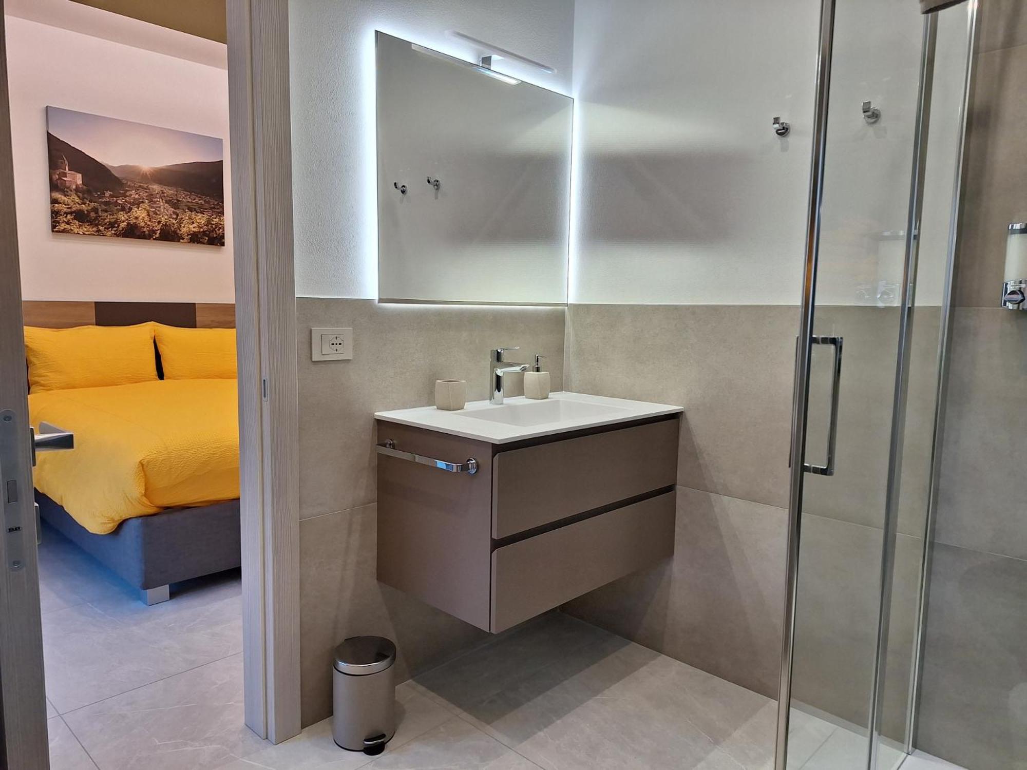 Quinta Stella Apartment Tirano Luaran gambar
