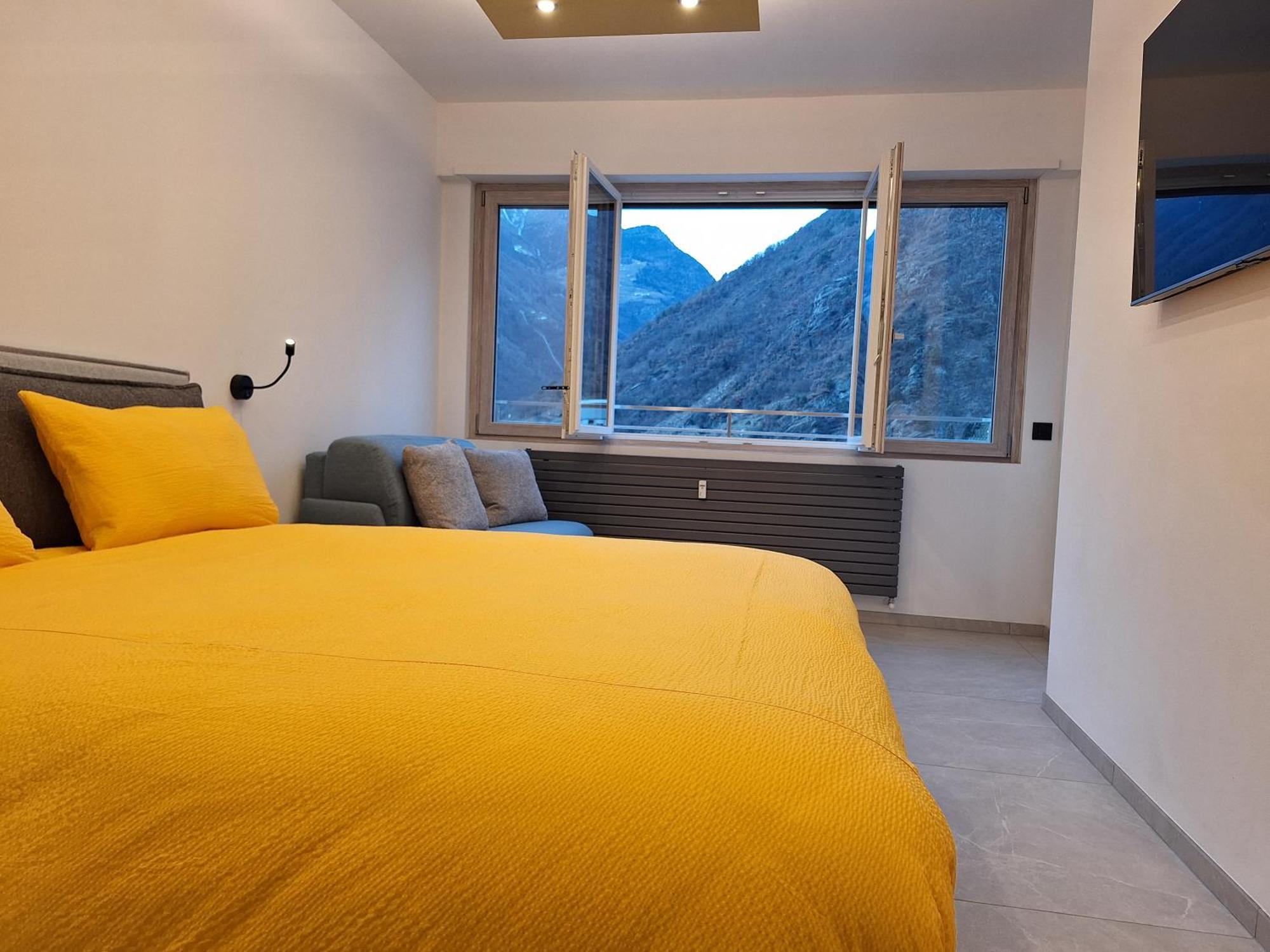 Quinta Stella Apartment Tirano Luaran gambar